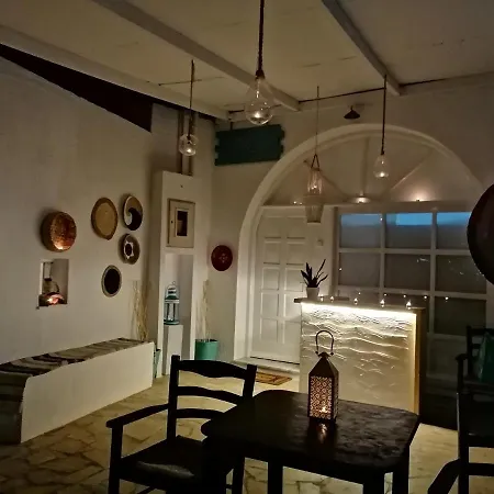 Afrodite Luxury Hotel *