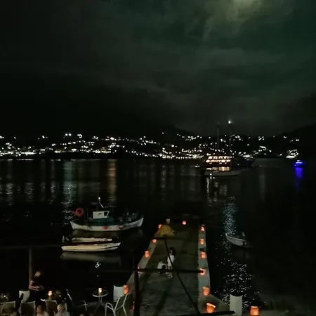 Afrodite Luxury Hotel *