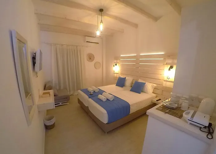 Afrodite Luxury Hotel *