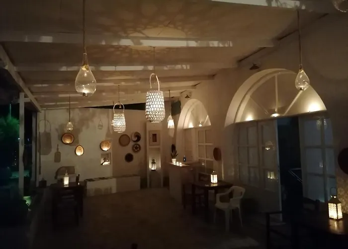 Afrodite Luxury Hotel *